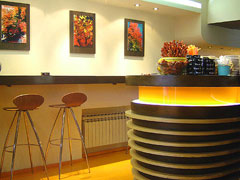 Quadro Caffe Bar
